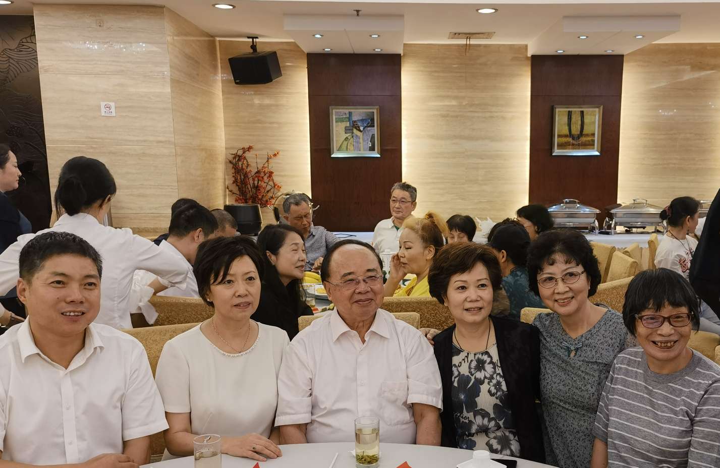 浙江省臺盟臺聯(lián)舉辦慶祝中華人民共和國成立75周年經(jīng)典展示暨中秋茶敘活動
